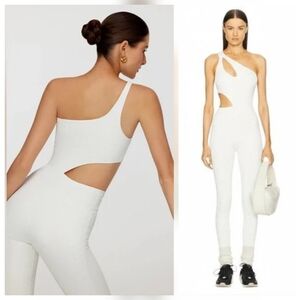 NWT Gigi C Rory Jumpsuit Ivory Snakeskin Sz M